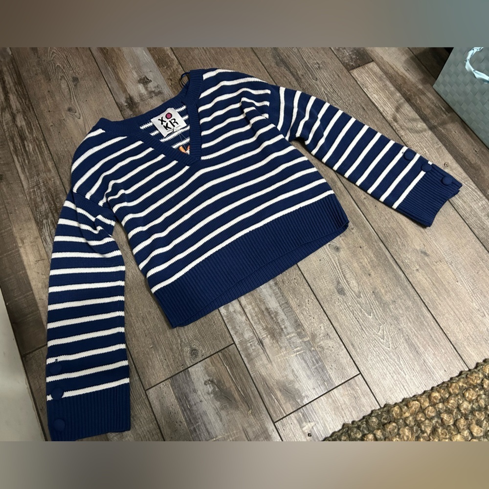 Kerri Rosenthal “Sunshine is a frame
Of Mind” striped button sleeve Sweater - Picture 3 of 7